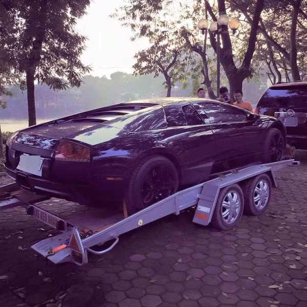 Dan sieu xe khung cua dai gia Ha Thanh nhieu phat them-Hinh-4