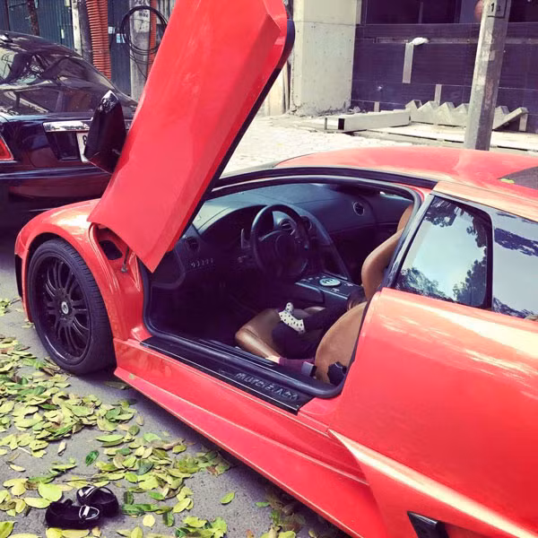 Dan sieu xe khung cua dai gia Ha Thanh nhieu phat them-Hinh-2