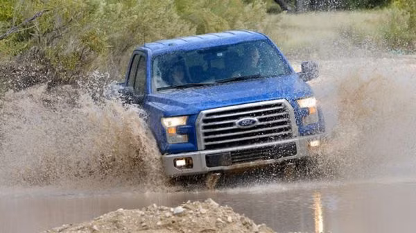  1. Ford F-Series: Với 54.370 chiếc xe được bán ra, F-Series trở thành mẫu xe đắt hàng nhất trong tháng 1.