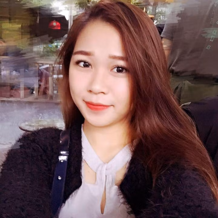 Nhiều bạn trẻ sau khi ghé quán của Trà My đã nhận xét đồ ăn ở đó khá ngon và có giá cả phải chăng. Được biết, giờ mở cửa quán là 10 giờ 30 – 14 giờ 30 mỗi ngày.