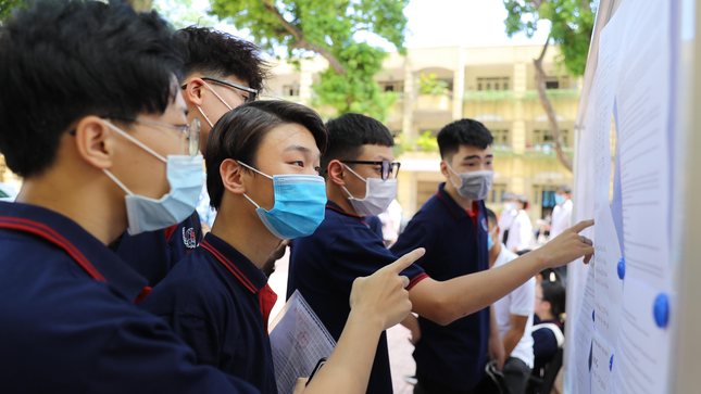 Tin sang 6/5: O to dung do tren cau Thu Thiem 2 se bi phat-Hinh-3