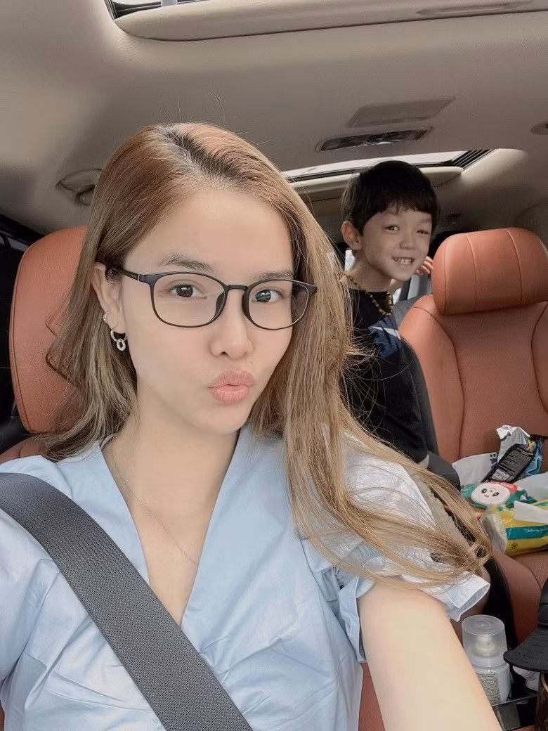 Kỳ Hân và Hòa Minzy sau sóng gió tình yêu với các chàng cầu thủ - Hình 6 Ky Han va Hoa Minzy sau song gio tinh yeu voi cac chang cau thu-Hinh-6