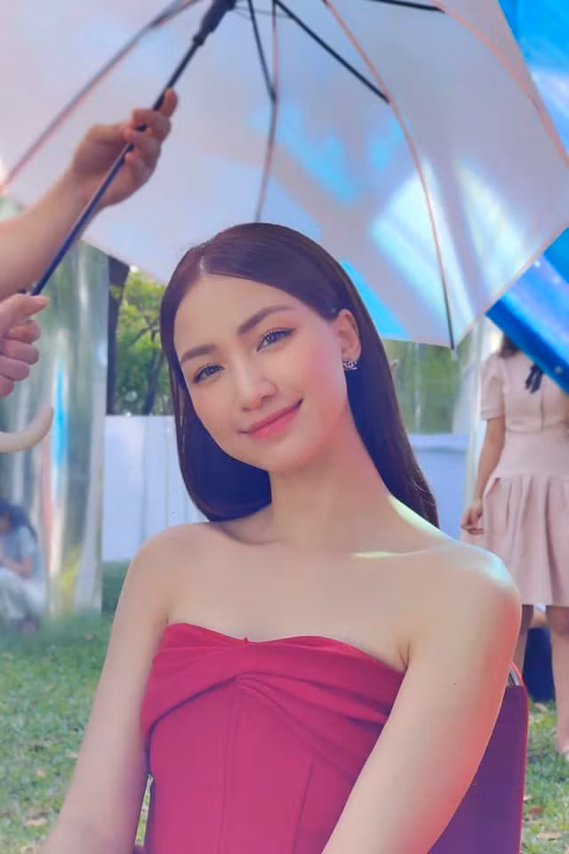 Ky Han va Hoa Minzy sau song gio tinh yeu voi cac chang cau thu-Hinh-17