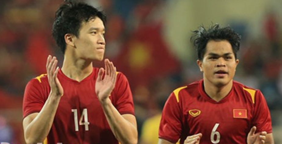 HCV SEA Games của U23 Việt Nam truyền cảm hứng cho nhiều đội châu Á: Chủ tịch Liên đoàn Bóng đá châu Á (AFC) Salman bin Ebrahim Al Khalifa đã gửi thư chúc mừng và khen ngợi các đội tuyển U23 Việt Nam, đồng thời khẳng định đây là một tín hiệu tích cực cho sự trở lại của bóng đá thế giới. Ông tin tưởng rằng, với màn trình diễn xuất sắc tại SEA Games 31, các cầu thủ sẽ gặt hái được nhiều thành công hơn nữa trong tương lai và truyền cảm hứng cho nhiều đội bóng tại châu Á, hướng đến các thành tích xuất sắc. (Nguồn: Doanhnghiepvn)