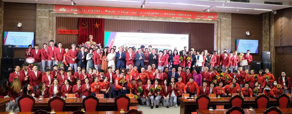 Ha Noi chi hon 17,4 ty dong vinh danh cac VDV, HLV SEA Games 31