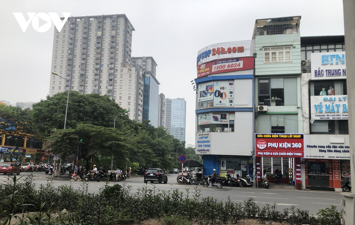 Trong đó có khu bãi rác Thành Công thuộc địa bàn 2 phường Trung Liệt, quận Đống Đa và phường Thành Công (quận Ba Đình) từ Hoàng Cầu đến Trung tâm chiếu phim Quốc gia.