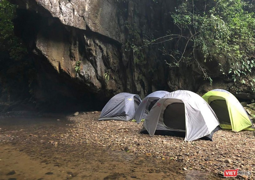 Vẻ đẹp của hang Gợp.