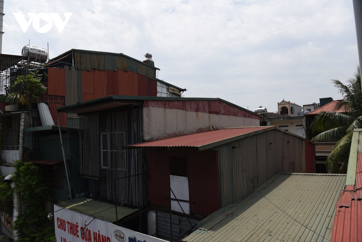 Phần lớn những người dân ở đây 30 năm qua phải sống tạm bợ do quy hoạch không được xây dựng.