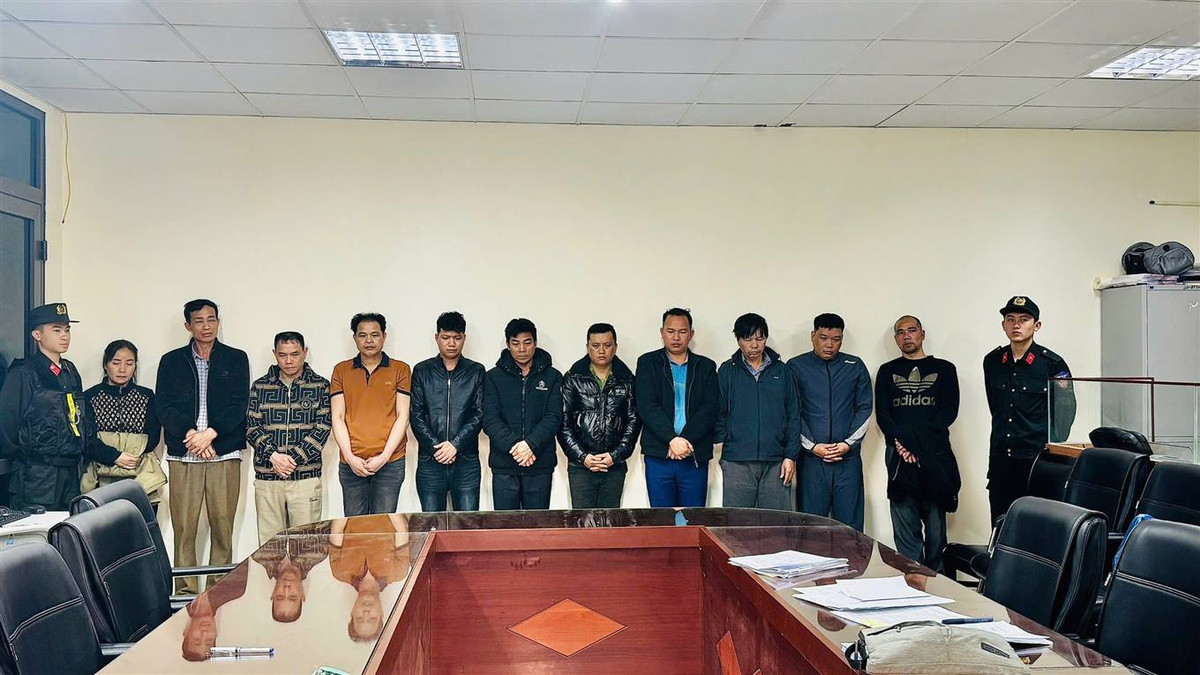 Lao Cai: Triet pha duong day mua ban, van chuyen gan 5 tan xyanua