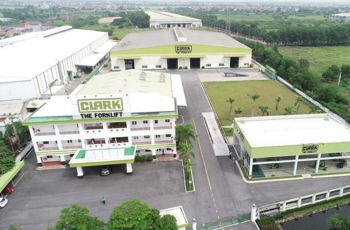 Phat 330 trieu dong doi voi Cong ty Clark Material Handling Viet Nam