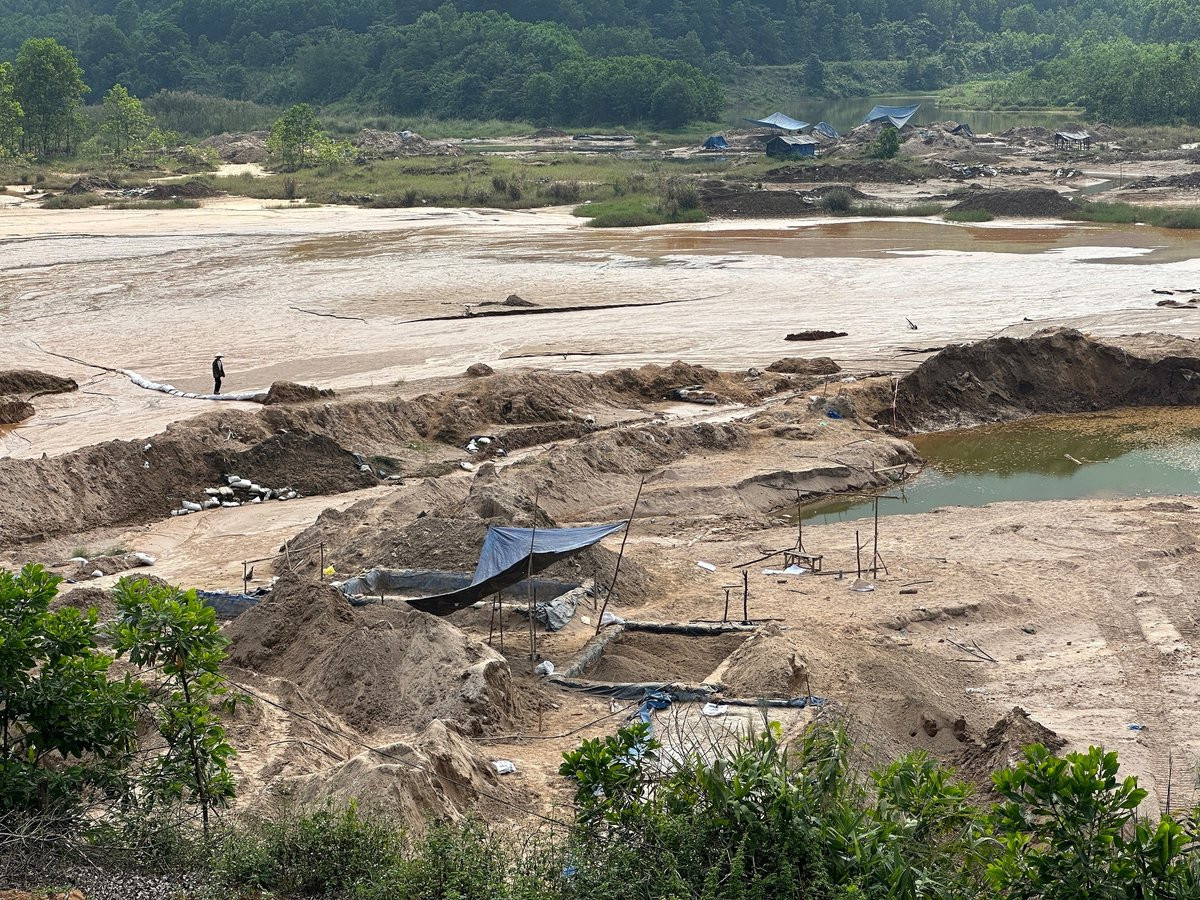 Yêu cầu xử lý dứt điểm hoạt động khoáng sản khu vực Bồng Miêu Yeu cau xu ly dut diem hoat dong khoang san khu vuc Bong Mieu