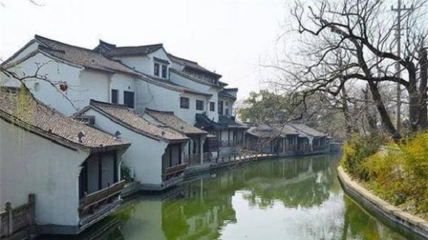 Nguoi xua noi “mo truoc cua, nuoc sau nha” nghia la gi?-Hinh-2