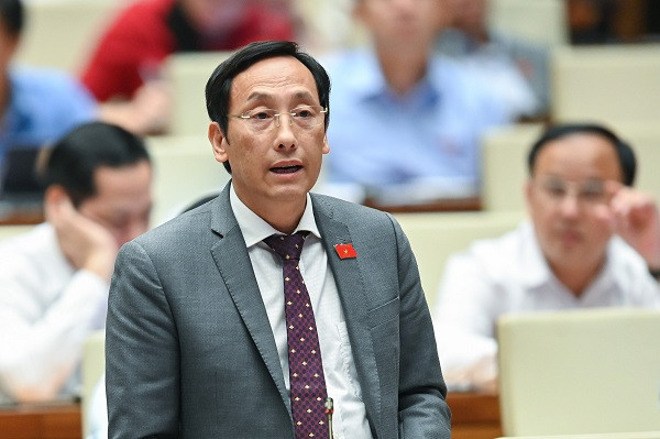 Dai bieu QH: De nghi co bang luong rieng cho y, bac si-Hinh-2