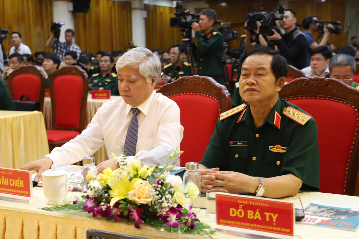 Chien thang Tay Bac – Nghe thuat chien dich cua QDND Viet Nam