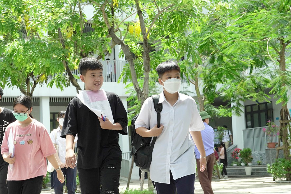 Tuy nhiên, thí sinh cũng sẽ không dễ được điểm cao, nhất là phần nghị luận, để viết hay được thì cũng không dễ.