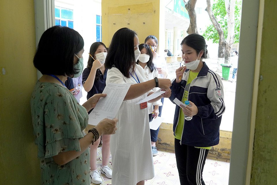 Trong 3 đề thi vào lớp 10 của Hà Nội năm nay, môn tiếng Anh được nhiều thí sinh đánh giá là "dễ thở" nhất.