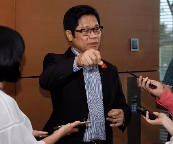 Ong Vu Tien Loc: Suc manh cua bao chi la vo bien khi bao ve le phai, su that-Hinh-2