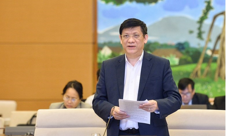 Bai nhiem tu cach DBQH va phe chuan cach chuc ong Nguyen Thanh Long