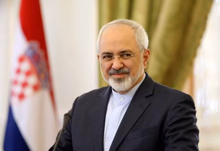 "Chúng tôi không tìm kiếm leo thang hay chiến tranh, nhưng sẽ tự vệ trước bất kỳ sự xâm lược nào," ngoại trưởng Iran cảnh báo. Động thái này của Iran cho thấy nước này lo sợ về một viễn cảnh Mỹ trả đũa bằng cuộc chiến toàn diện sẽ gây bất lợi cho họ.