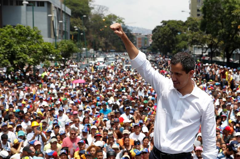 Lãnh đạo phe đối lập - "Tổng thống tự phong" Venezuela Juan Guaido phát biểu trước đám đông người ủng hộ ở Caracas trong ngày Quốc tế Lao động 1/5.