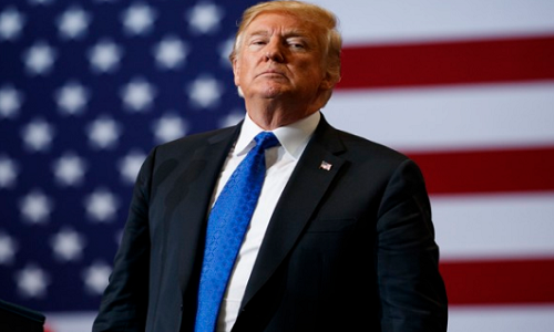 Bao nhieu nguoi My muon Tong thong Trump bi luan toi?