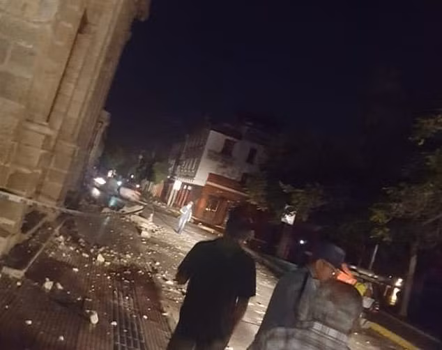 Tan hoang hien truong dong dat manh 8 do rung chuyen Peru-Hinh-5