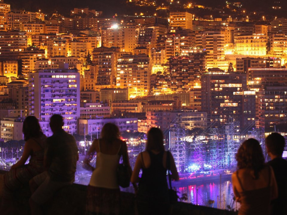 Hơn 75% dân số Monaco được sinh tại nước ngoài.