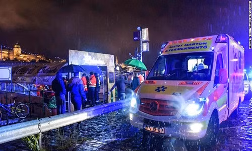 Chim tau o Hungary: Hang chuc du khach Han thiet mang, mat tich