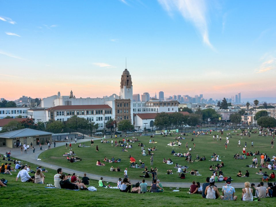 Choang vang cuoc song o thanh pho dat do nhat nuoc My-Hinh-12