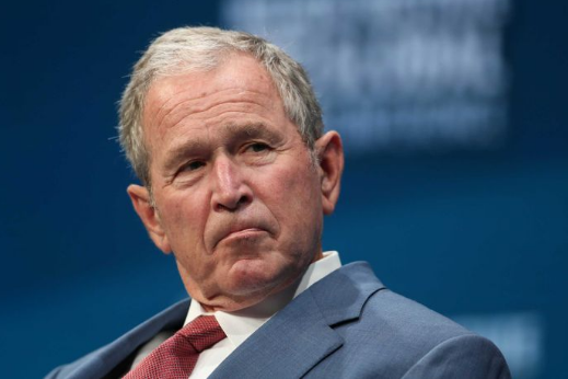 Tháng 8/2006, Tổng thống Mỹ George W. Bush tuyên bố Iran sẽ phải nhận hậu quả vì tiếp tục làm giàu uranium. Ảnh: ABC.