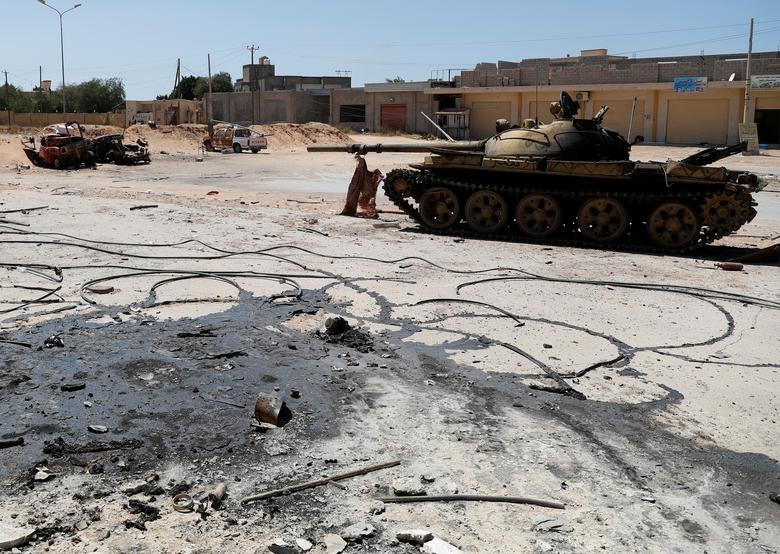 Tính đến ngày 27/5, Tổ chức Y tế Thế giới (WHO) cho biết các cuộc giao tranh tại thủ đô Libya trong gần hai tháng qua đã cướp đi sinh mạng tổng cộng 562 người đã thiệt mạng, khiến hơn 2.800 người khác bị thương trong khi hàng chục nghìn người phải rời bỏ nhà cửa đi sơ tán.