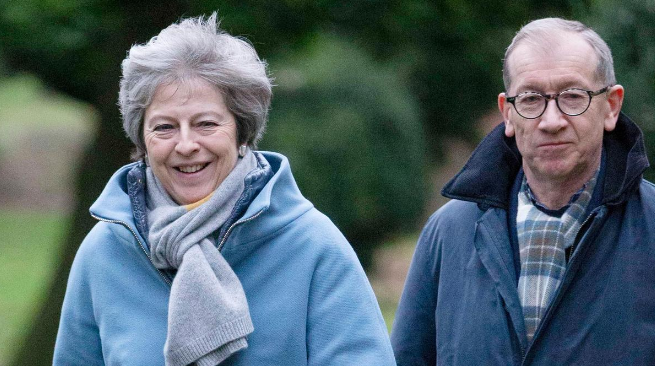 Tuy nhiên, hạnh phúc không mỉm cười trọn vẹn với vợ chồng bà May vì hai người không có con. Ảnh: National.