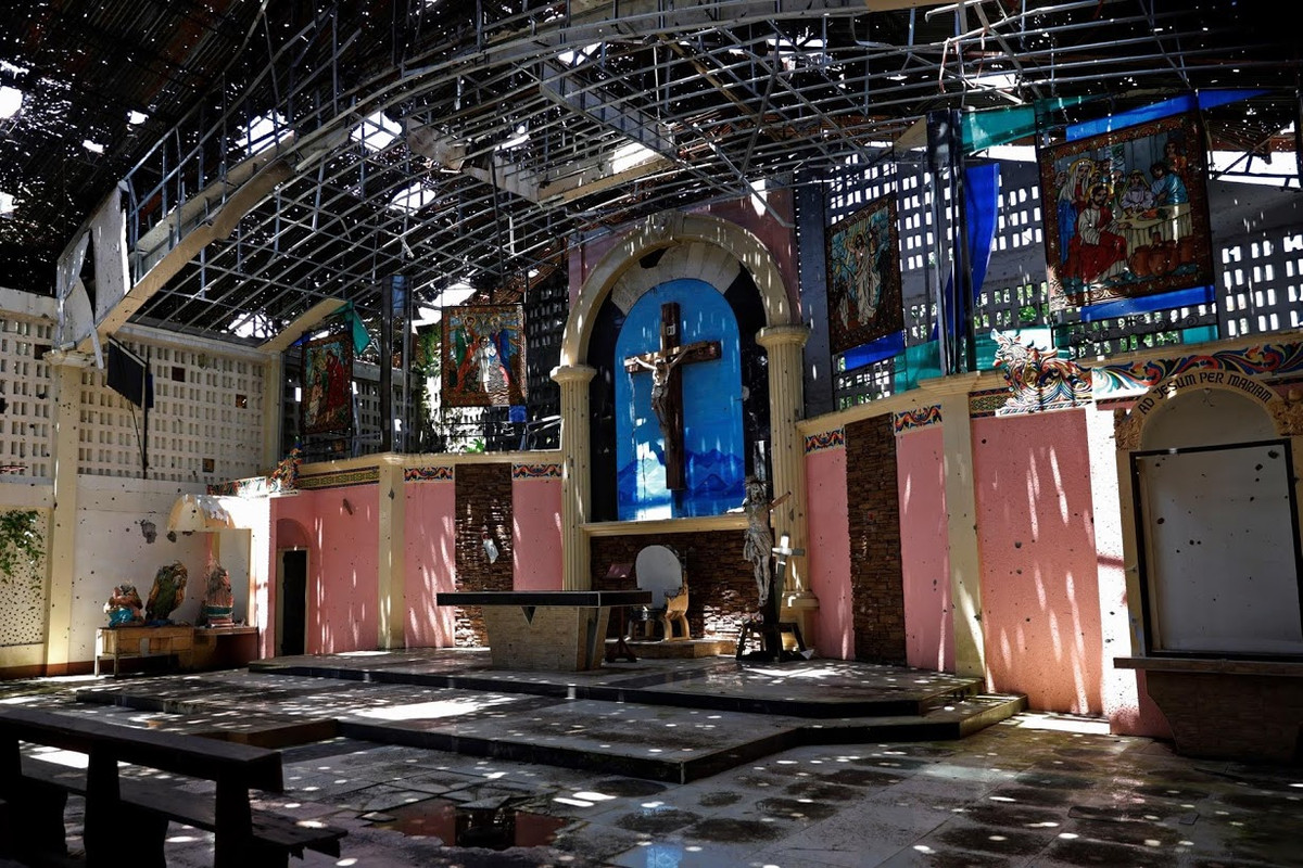 Tuy nhiên, hàng nghìn người vẫn chưa biết tương lai của họ sẽ ra sao.