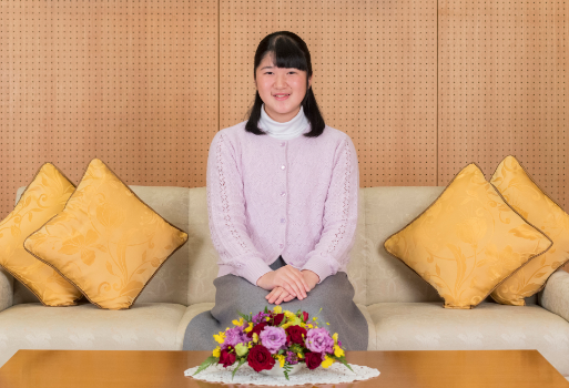 Mùa hè năm 2018, Công chúa Aiko đã có chuyến đi solo đầu tiên ra nước ngoài để tham dự một chương trình mùa hè tại Đại học Eton. Ảnh: JT.