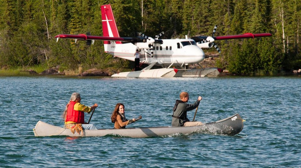 Tháng 7/2011, Hoàng tử William và vợ mới cưới, Công nương Kate Middleton, tới "Đảo trăng mật" ở Canada.