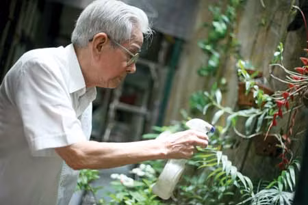 "Tôi phải đau xót mà nói rằng chưa bao giờ uy tín của báo chí bị giảm sút như hiện nay. Những năm vừa qua báo chí sai phạm quá nhiều, mà sai phạm chủ yếu là thông tin sai sự thật, thậm chí là suy diễn, bịa đặt thông tin làm tổn hại danh dự cá nhân, tổ chức và gây ảnh hưởng xấu đến dư luận xã hội", nhà báo Hữu Thọ trả lời phỏng vấn Báo Giao Thông.