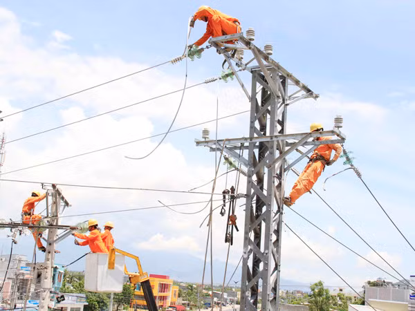Dien luc Ha Noi noi gi ve su co tram 500KV Hiep Hoa?