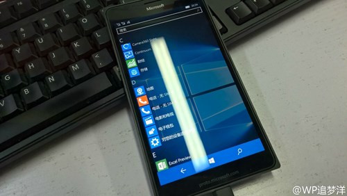 Hãng Microsoft vào cuối năm nay sẽ chính thức ra mắt hệ điều hành Windows 10 Mobile dành cho các thiết bị di động. Đồng thời, Microsoft cũng được cho là sẽ trình làng thêm 2 mẫu smartphone cao cấp nhằm làm mới dòng sản phẩm điện thoại Lumia của mình.