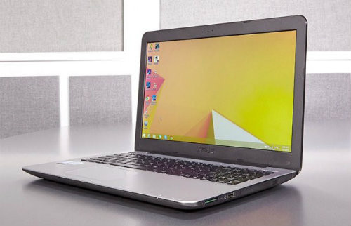  4. Asus X555LA giá 429,99 USD. Mẫu laptop này có pin hoạt động liên tục trong vòng gần 6 tiếng mỗi lần sạc, màn hình 15-inch mượt và âm thanh tốt. Đồng thời thiết kế bên ngoài của máy nhìn khá vững chắc.