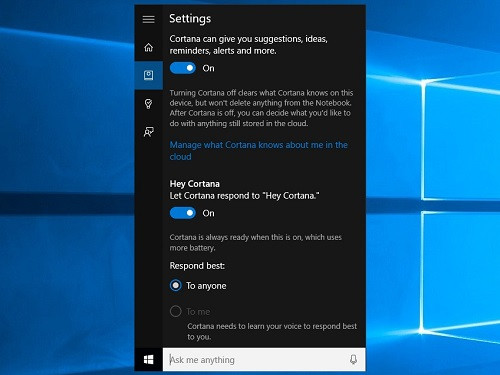  Kích hoạt hay vô hiệu hóa Cortana. Bạn có thể bật/tắt tính năng Cortana trong hệ điều hành Windows 10. Tính năng Cortana của Microsoft đã chuyển từ nền tảng di động sang máy tính để bàn trong Windows 10, nhưng trợ lý kỹ thuật số này mặc định không được kích hoạt khi nâng cấp. Hãy nhấn vào nút Start, chọn Cortana, sau đó chọn Notebook (biểu tượng thứ ba từ trên xuống) và trong đó bạn có thể bật hay tắt Cortana cũng như cho phép hoặc vô hiệu hóa lệnh giọng nói "hey Cortana!".