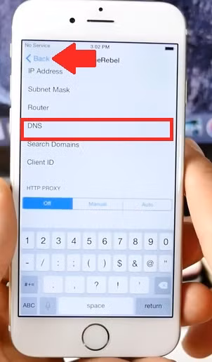 Bước 6: Nhập địa chỉ DNS 104.155.220.58 vào khung. Hoặc sau này bạn có thể thử cả các địa chỉ 104.154.51.7 và 78.109.17.60 (dành cho Mỹ) hay 104.155.28.90 (dành cho châu Âu).