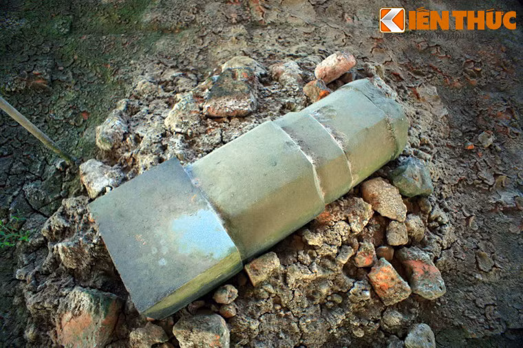 Linga - biểu tượng sinh thực khí nam.