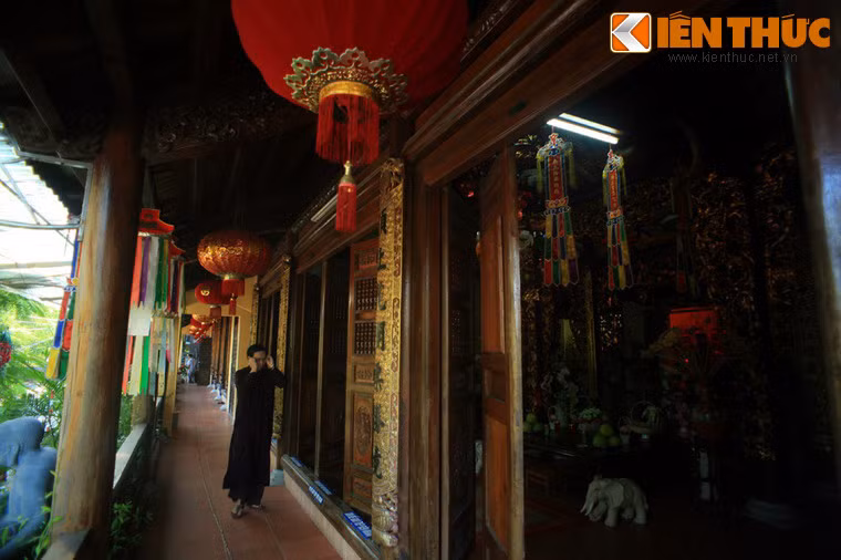 Tương truyền, chùa Hang Đồ Sơn có tên chữ là Cốc tự, được người xưa xây dựng dựa vào hình thế của một hang đá tự nhiên bên gần bờ biển Đồ Sơn.