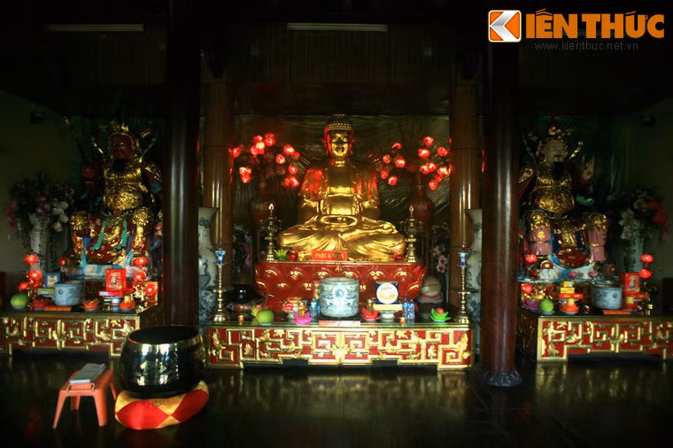 Trải qua nhiều thăng trầm lịch sử, đền đầu thế kỷ 20, chùa Hang gần như bị bỏ hoang, không có người chăm nom. Khi kháng chiến chống Pháp nổ ra, chùa càng trở nên hoang phế do nằm gần gần đồn Tây.