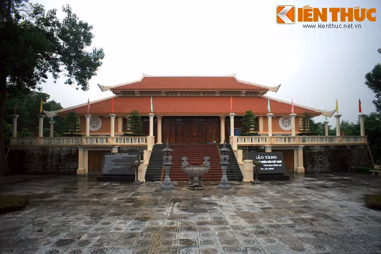 Đến tháng 9/1950, Nha Công an Trung ương cuyển đến xã Yên Nguyên, xã Tân Thịnh, huyện Chiêm Hoá, tỉnh Tuyên Quang. Ảnh: Bảo tàng Công an Nhân dân Việt Nam trong khu di tích.