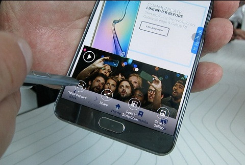  Chụp website. Đôi khi, bạn muốn chụp ảnh màn hình cả trang web dài để lưu lại. Nếu thực hiện thao tác này trên máy tính thì không khó nhưng trên điện thoại thì lại ngược lại. Với Note 5, bạn có thể sử dụng tính năng Scroll Capture để chụp cả trang web dài. Toàn bộ ảnh chụp màn hình sẽ được lưu lại trong ứng dụng Gallery.
