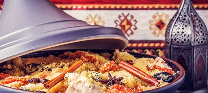 Một khách sạn 5 sao nổi tiếng có trụ sở ở Toronto, Canada đã lên kế hoạch mở tour ẩm thực xa xỉ dành cho khách VIP. (Ảnh: TRT)