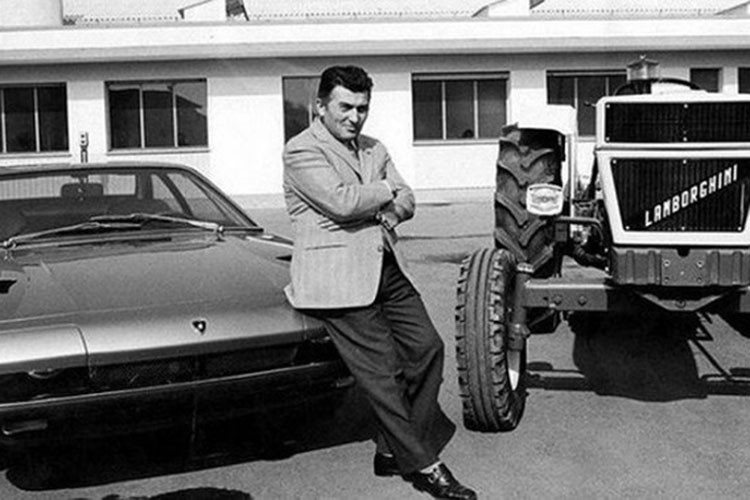 Lamborghini ban đầu là một nhà sản xuất máy kéo và chỉ bắt đầu chế tạo siêu xe sau khi Ferruccio Lamborghini bị chủ của... Ferrari sỉ nhục.