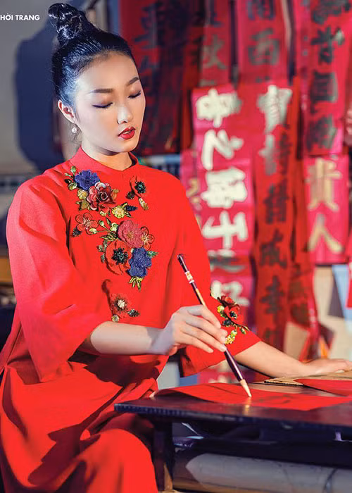 Tham gia The Face năm nay, em gái của Trang Khiếu thừa nhận điểm yếu của cô là chiều cao khá khiêm tốn và khả năng catwalk.