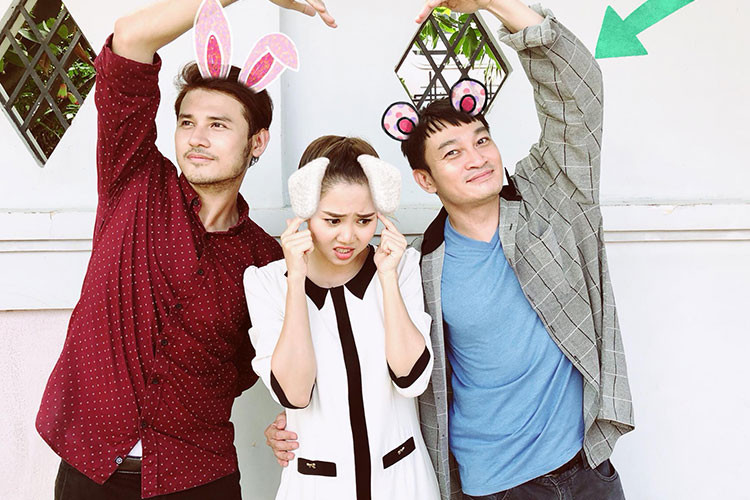 Tường Vi biểu cảm khó đỡ bên Thanh Tài và Trương Minh Quốc Thái.